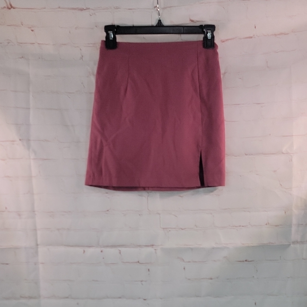 Elegant Pink Women's Skirt